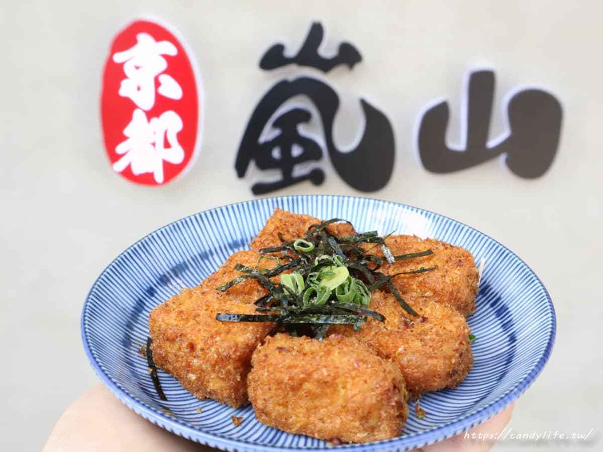 肉控會愛！台中邪惡系丼飯帶骨牛小排堆成一座山，軟嫩多汁炸牛排也必點
