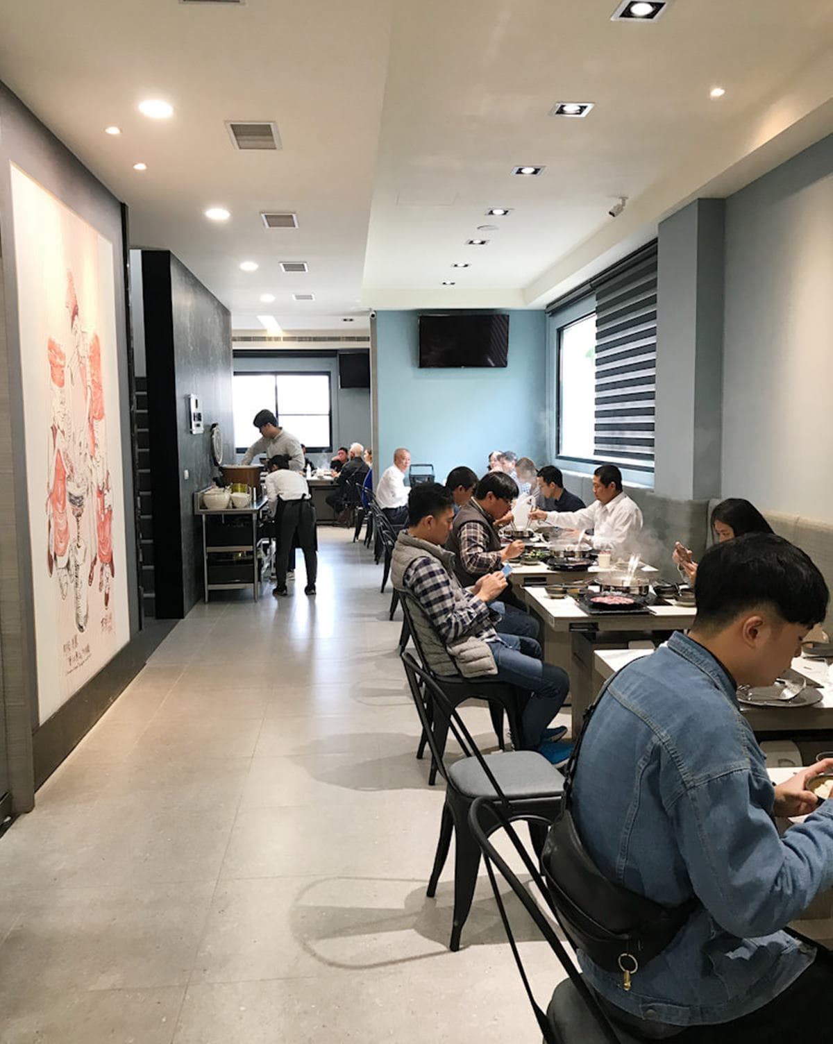 紅到開千坪豪華分店！台南神級涮牛鍋必點「特優頂級牛」，銷魂肉燥飯免費吃到飽