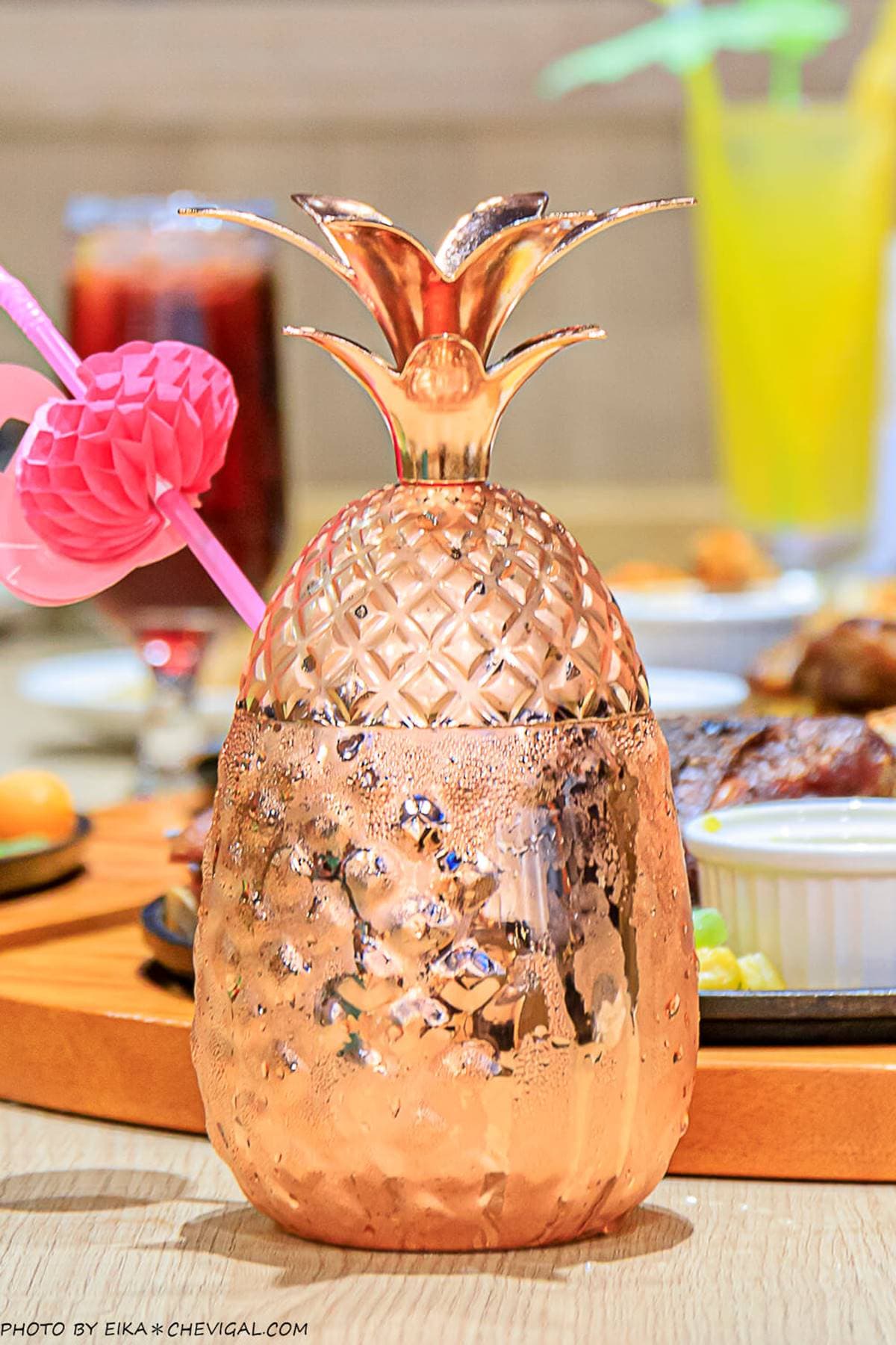 最低299元！台中佛心牛排館任吃珍珠披薩、滿料羅宋湯，打卡必點熊熊奶茶、夢幻泡泡