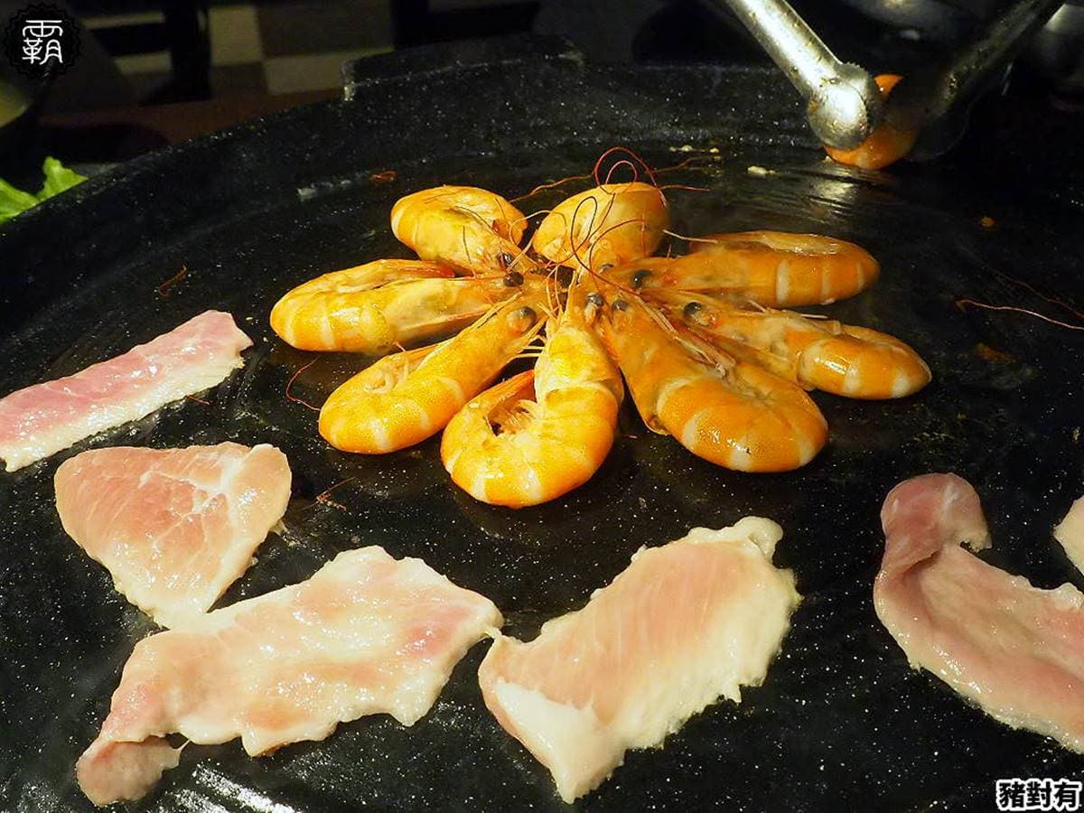 肉控看過來!台中高CP值韓式吃到飽只要299元,部隊鍋、多口味五花肉一次滿足 肉控看過來!台中高CP值韓式吃到飽只要299元,部隊鍋、多口味五花肉一次滿足