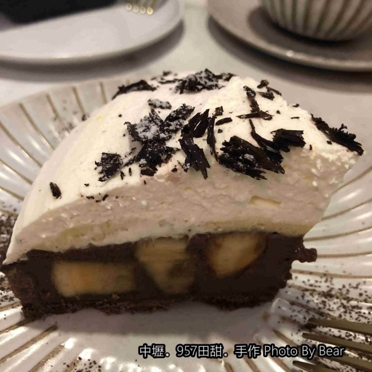 隱藏民宅口碑咖啡店！必吃超芝麻生乳捲配玫瑰氣泡飲，還有植物牆可美拍