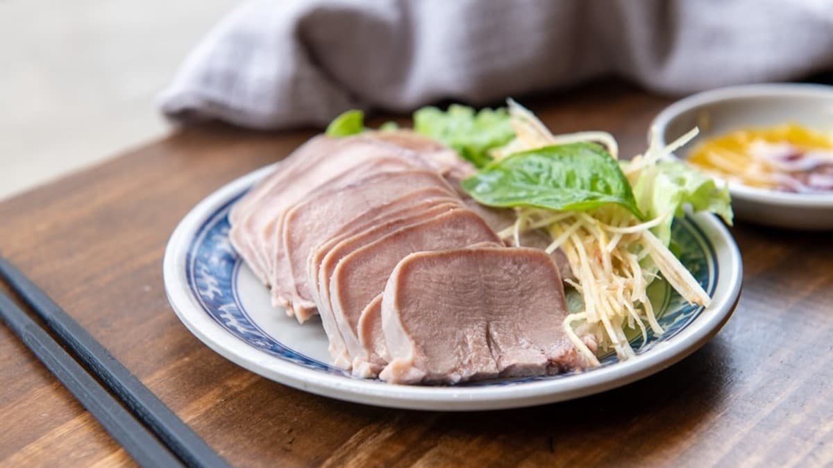 豬舌沒有腥味也沒有肥肉，細嫩扎實有嚼勁。（圖片來源：時空幻境 凌雲江海清）