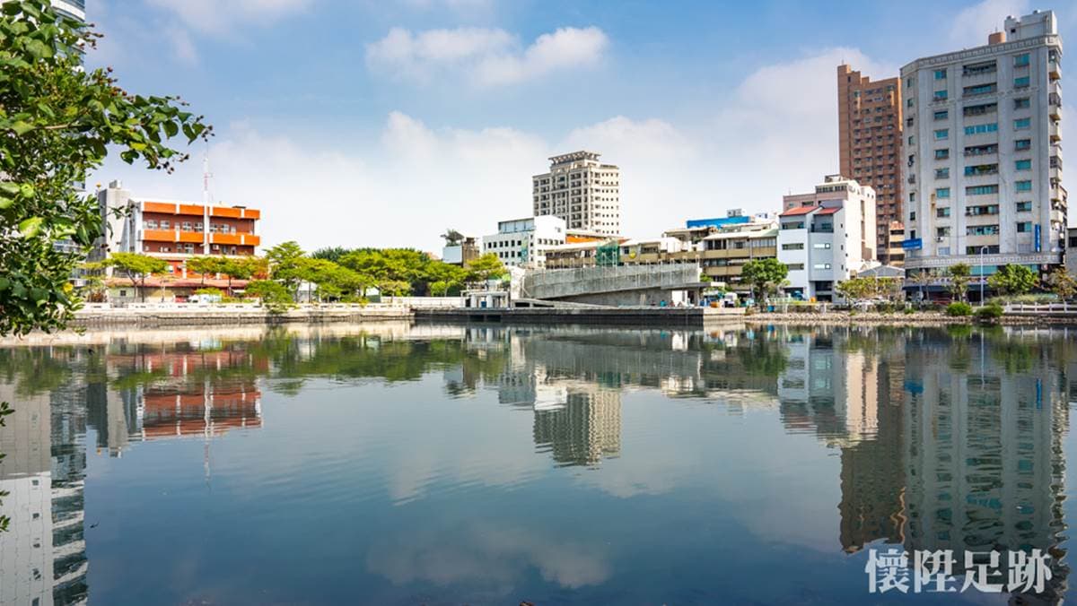 台南市中心最美生態公園！賞白鷺鷥群、談情說愛樹，順路玩親子最愛親水廣場