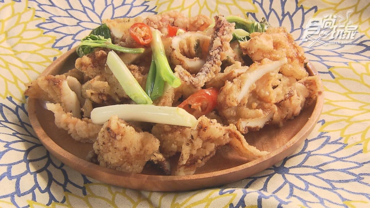 假日限定！南投人氣炸花枝Q彈酥脆，蜂蜜醃製鮮中帶甜一吃就上癮