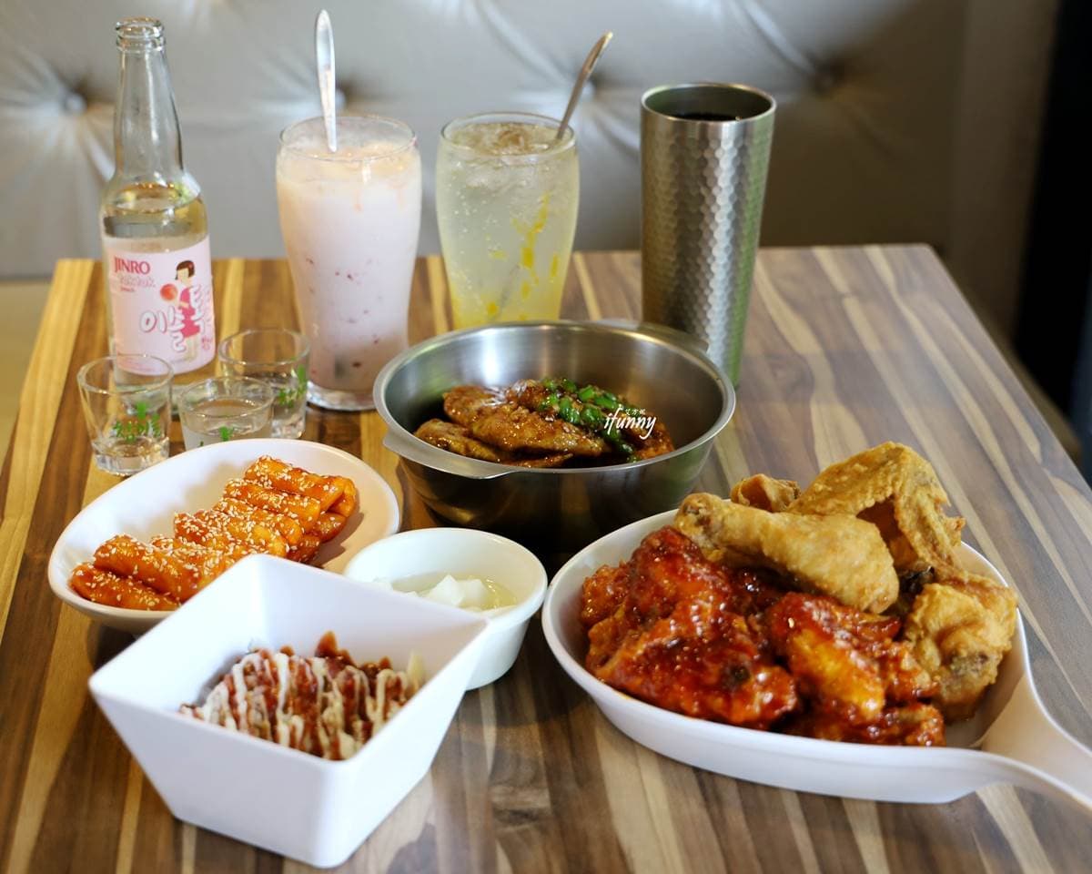 韓式炸雞界霸主！必點「半半雞」一次享2種口味，搭配醬醬飯、水蜜桃氣泡酒超對味
