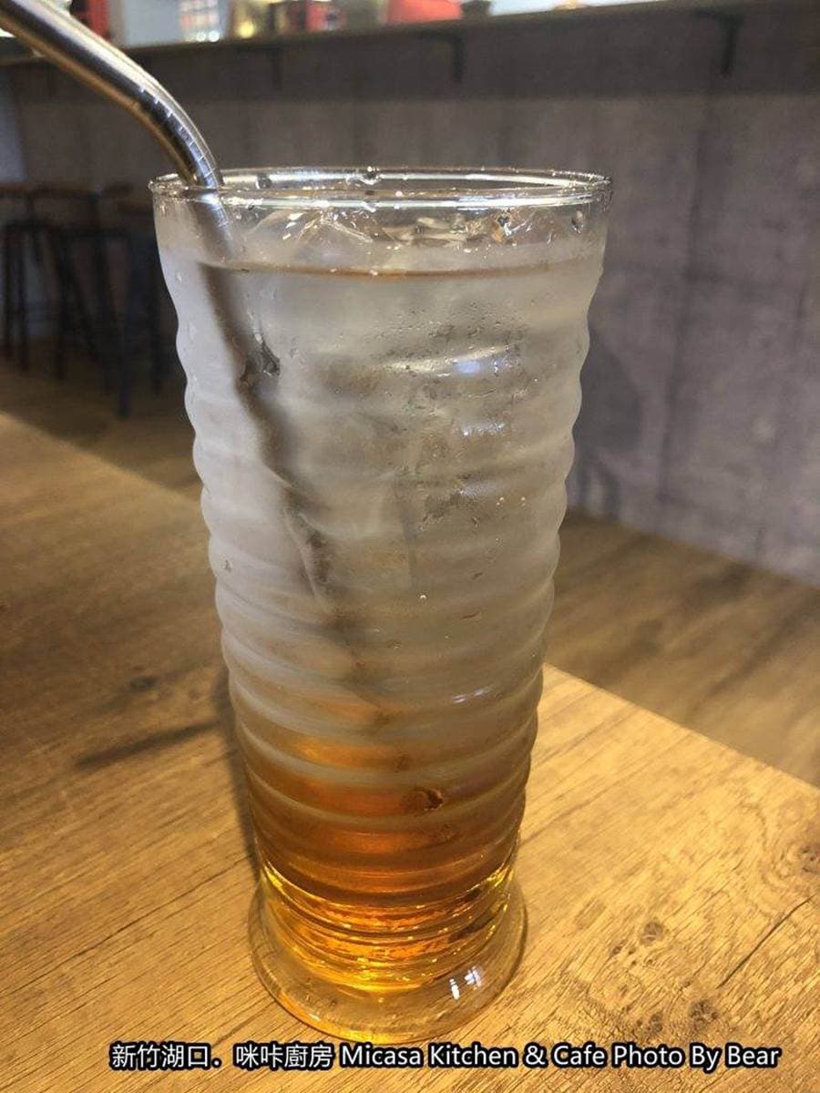 新竹超有哏早午餐！走進販賣機裡吃味噌松阪豬、熱壓吐司，還能跟熊熊士兵拍照