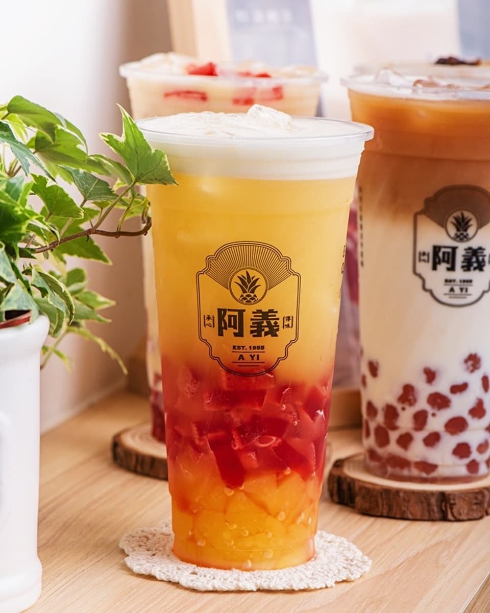 【新開店】古早味鳳梨冰手搖飲名店來台南！12種彩色珍珠美翻，竟然還有辣椒口味