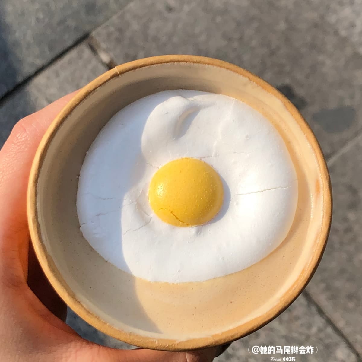 喝咖啡要加蛋！麥當勞推超萌「太陽蛋拿鐵」提神又療癒，連續9天買一送一太欠喝