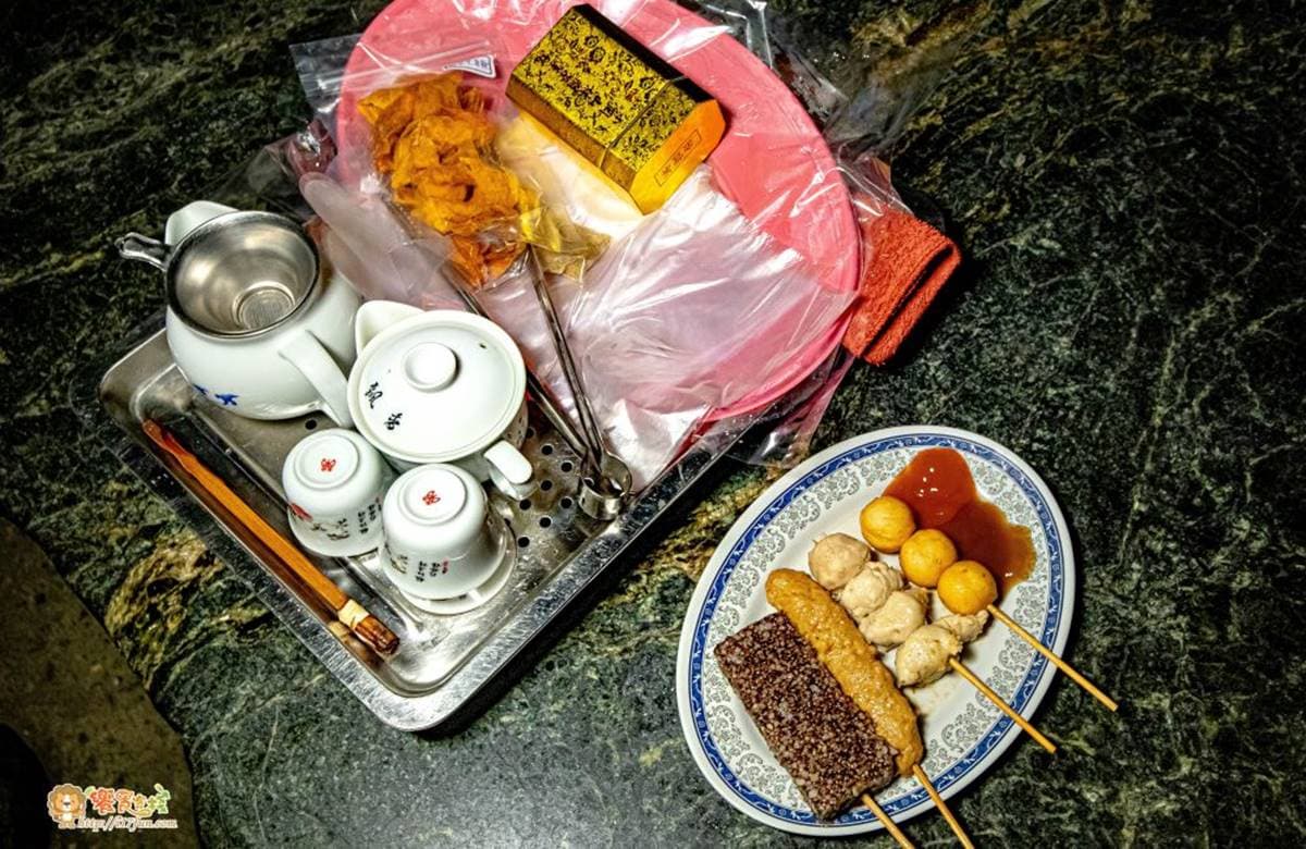 120元泡茶不限時！隱藏版茶藝館賞私房夜景，必點竹管蒜頭烤雞鮮嫩多汁
