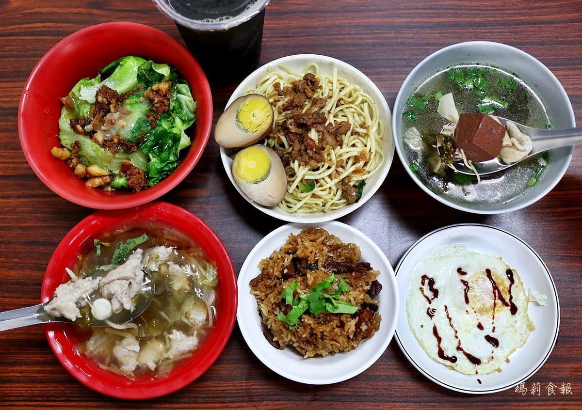 台中人早餐必吃炒麵+辣醬！道地不踩雷這4家，還有脆皮蛋餅、蘿蔔糕也大推