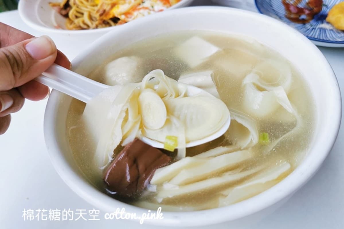 台中人早餐必吃炒麵+辣醬！道地不踩雷這4家，還有脆皮蛋餅、蘿蔔糕也大推