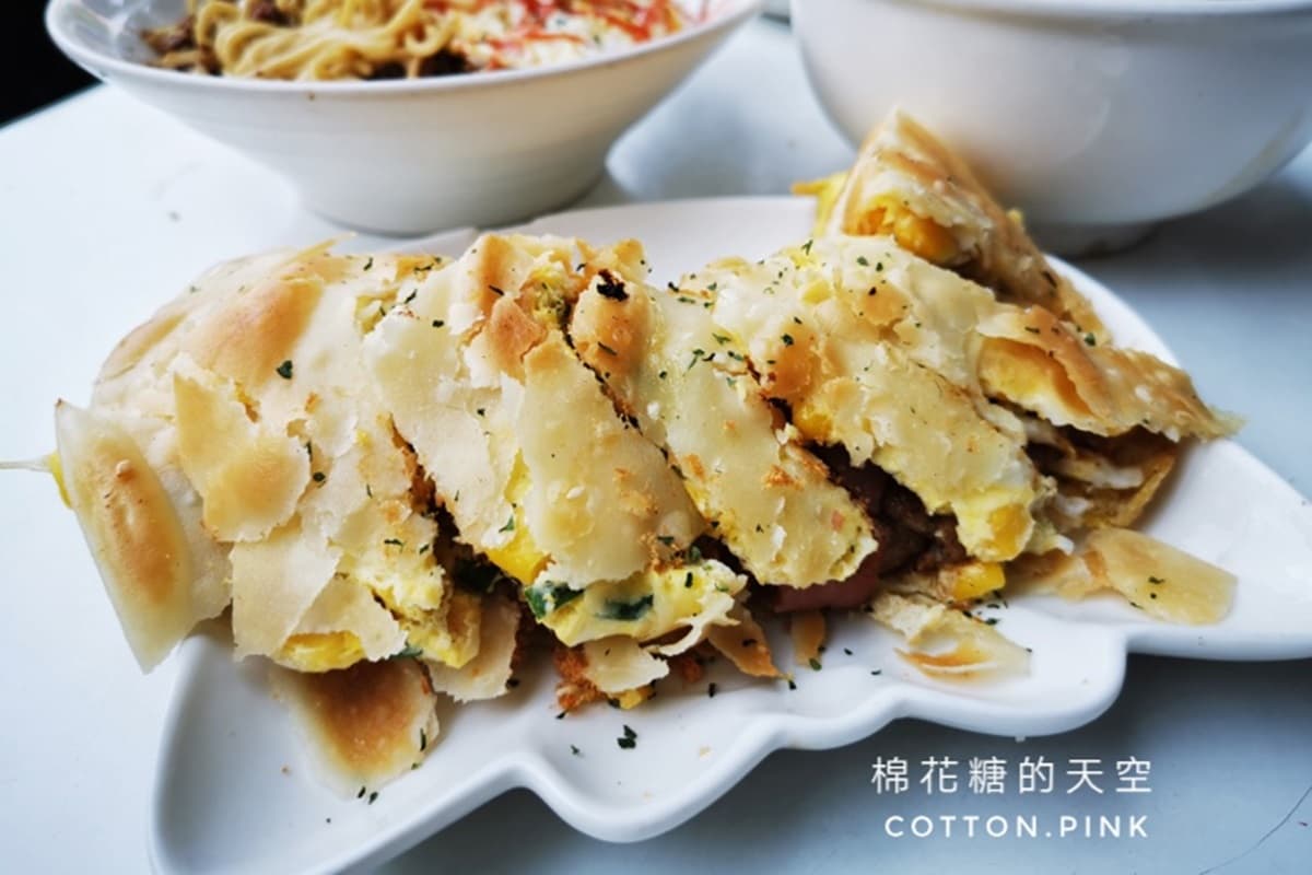 台中人早餐必吃炒麵+辣醬！道地不踩雷這4家，還有脆皮蛋餅、蘿蔔糕也大推