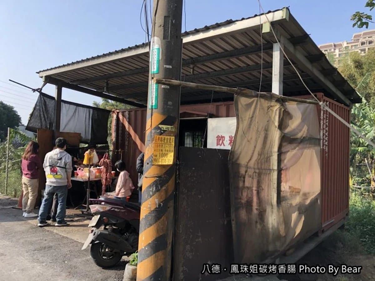 在地人帶路才吃得到!桃園5家無招牌美食:整隻蝦蒸餃、鐵皮屋烤香腸、私房熱炒店 在地人帶路才吃得到!桃園5家無招牌美食:整隻蝦蒸餃、鐵皮屋烤香腸、私房熱炒店