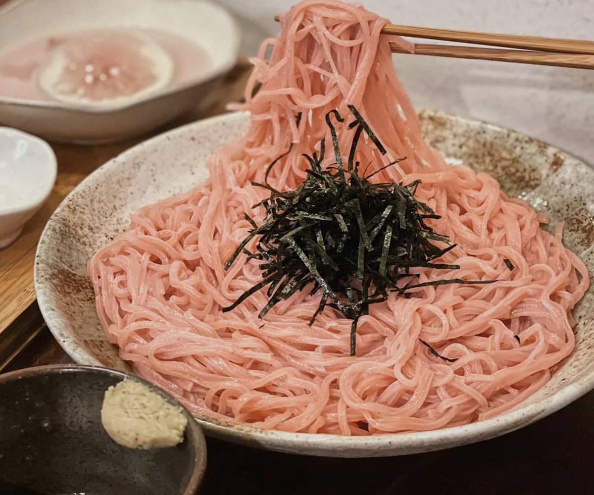 甜點控先收藏!一禾堂「漬櫻花豆乳冰淇淋捲」這天開賣,櫻色柚香沾麵、水信玄餅太夢幻 甜點控先收藏!一禾堂「漬櫻花豆乳冰淇淋捲」這天開賣,櫻色柚香沾麵、水信玄餅太夢幻