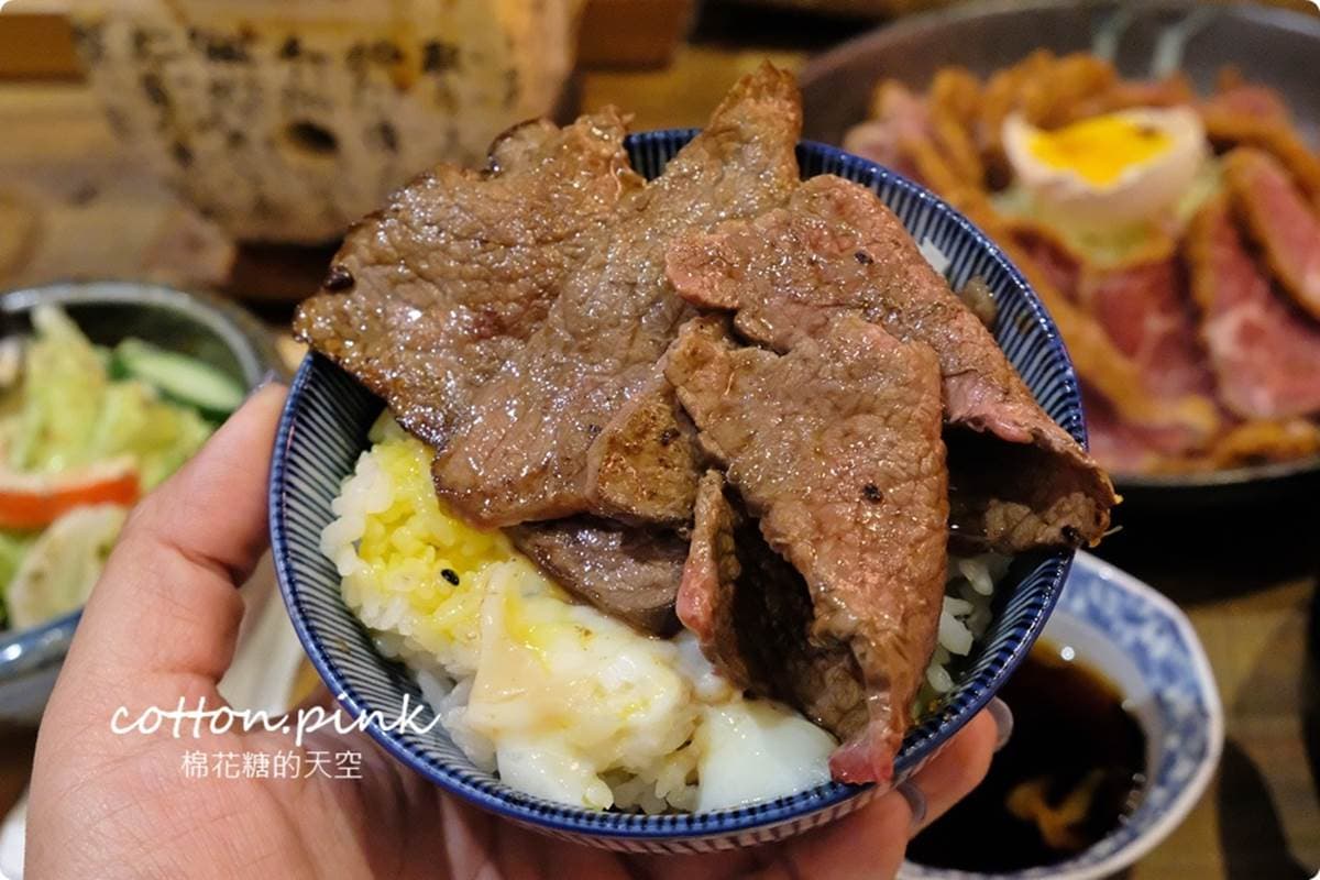 １個人也能開烤！A5和牛燒肉套餐只要699元，超澎派海鮮總匯500元有找