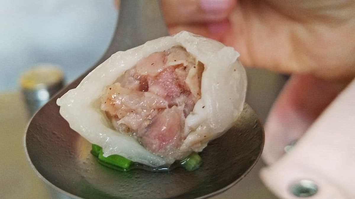 在地人最愛！鹿港第一市場６攤古早味：隱藏版鴨肉冬粉、50年芋丸湯、百年水晶餃