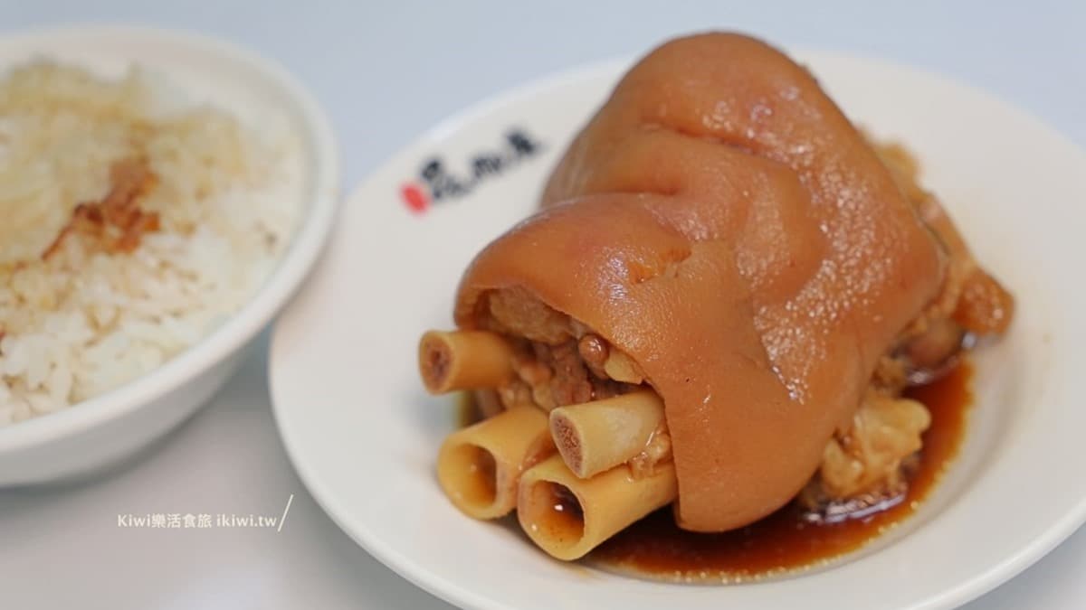 在地人很愛！彰化人氣店祕滷爌肉超軟嫩，週一還有「滿滿排骨」免費大補湯