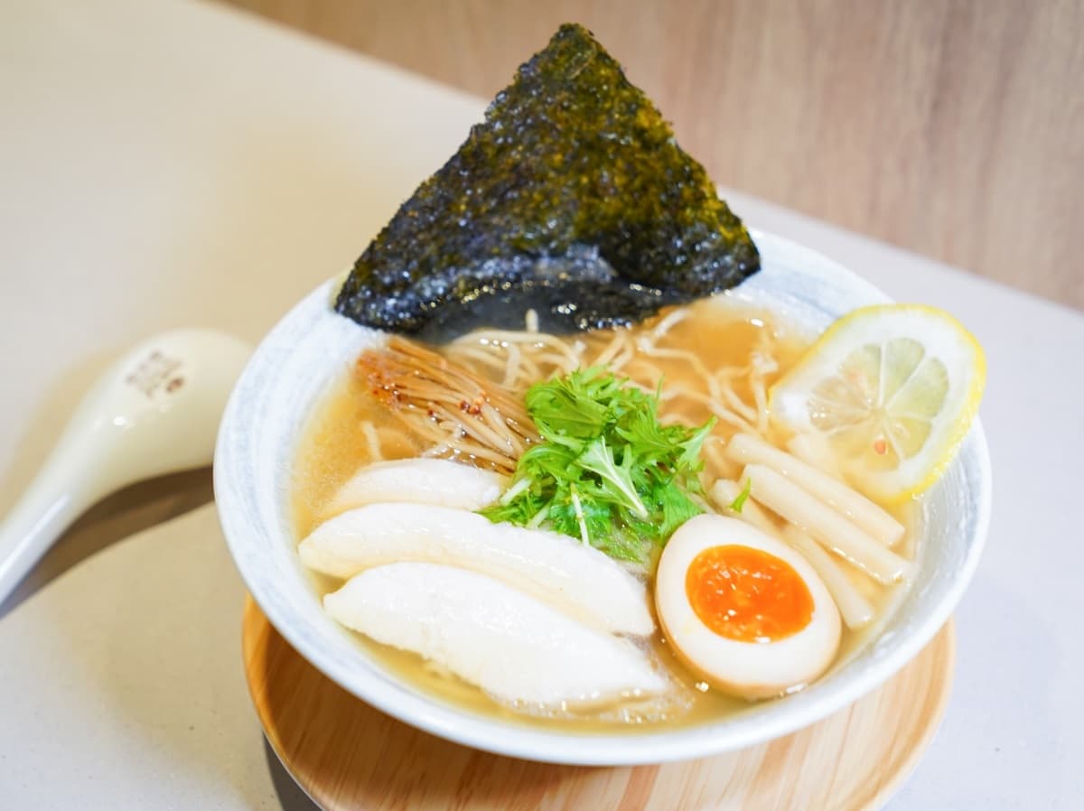日本人氣柚子拉麵這裡吃得到！必點跳tone柚香醬油，湯頭回甘不輸東京AFURI