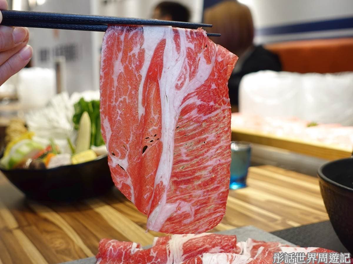 超狂「肉肉高速公路」！小火鍋吃得到Choice牛、北海道干貝，還有咖哩飯無限續