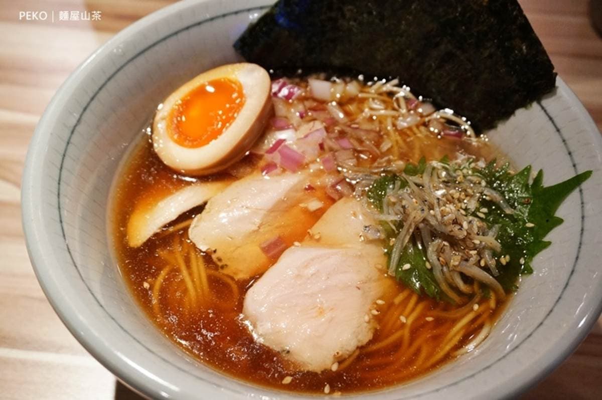 超有哏!新北6家特殊口味拉麵:義式青醬湯、A5和牛貢丸、酒香焦蒜雞 超有哏!新北6家特殊口味拉麵:義式青醬湯、A5和牛貢丸、酒香焦蒜雞