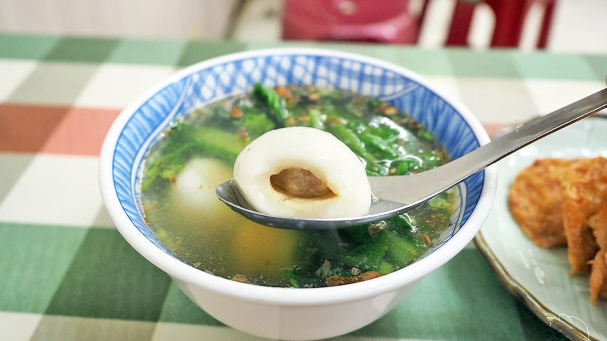 元宵節還能吃餃子招財?米其林鮮肉湯圓vs.一甲子炸水餃,雙北7家老字號PK 新莊人的回憶!6家50年起跳老字號美食:鎮店級牛腩鍋、百年芋粿巧、水蒸元寶綠豆糕