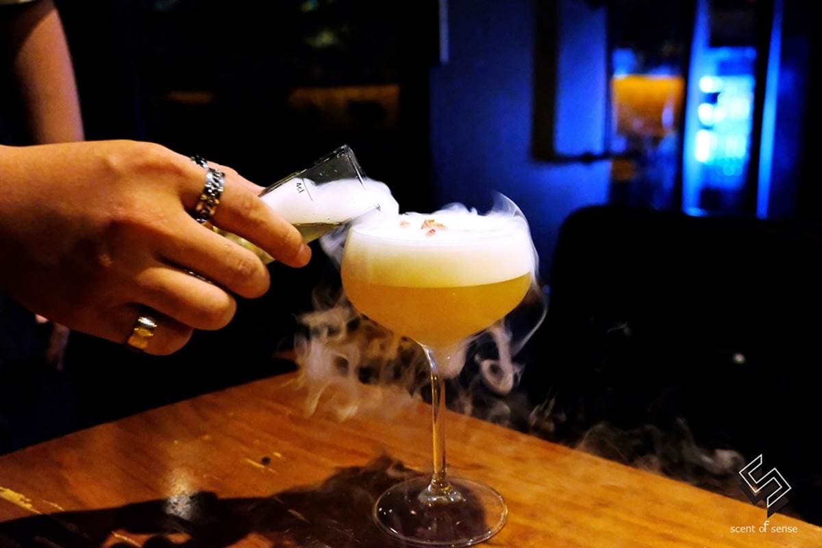 水水來Chill！中山區３家網美系酒吧：水族箱吧檯、復古「當鋪」、美式仿舊磚牆
