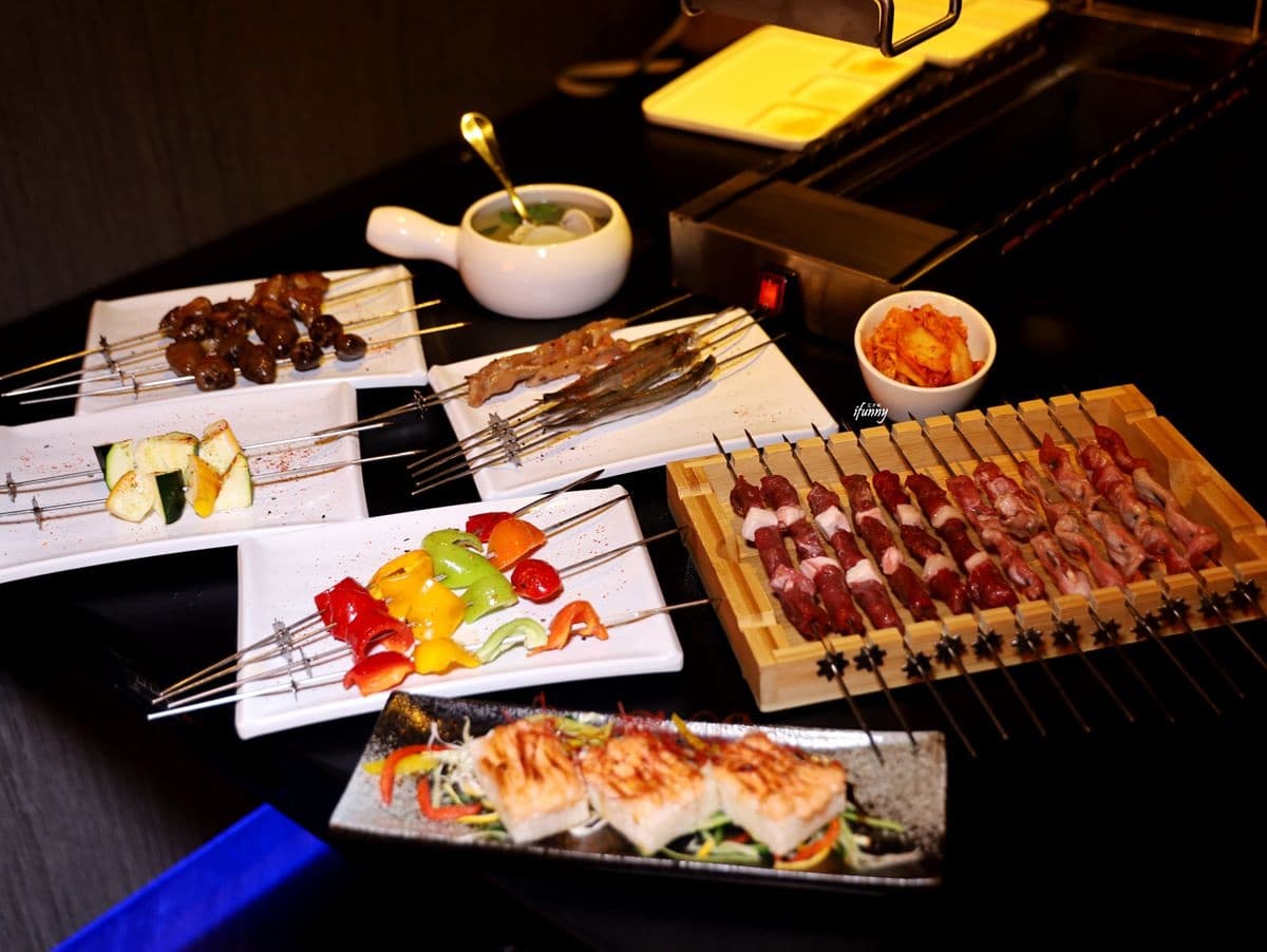 【新開店】台灣首家「羊肉串自動燒烤」搶先吃!菲力、肋條沾醬超唰嘴,必嘗主廚手路菜 【新開店】台灣首家「羊肉串自動燒烤」搶先吃!菲力、肋條沾醬超唰嘴,必嘗主廚手路菜