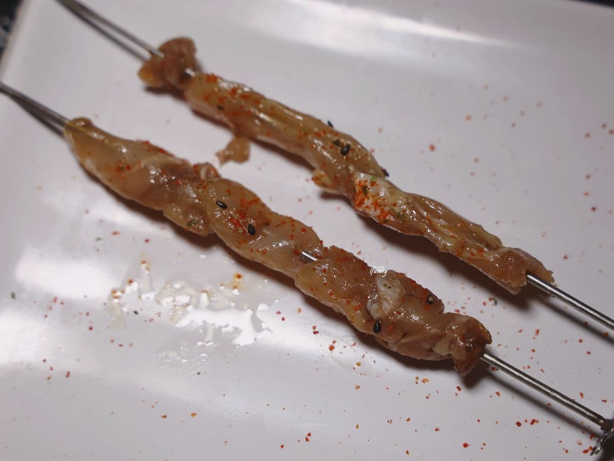【新開店】台灣首家「羊肉串自動燒烤」搶先吃!菲力、肋條沾醬超唰嘴,必嘗主廚手路菜 【新開店】台灣首家「羊肉串自動燒烤」搶先吃!菲力、肋條沾醬超唰嘴,必嘗主廚手路菜