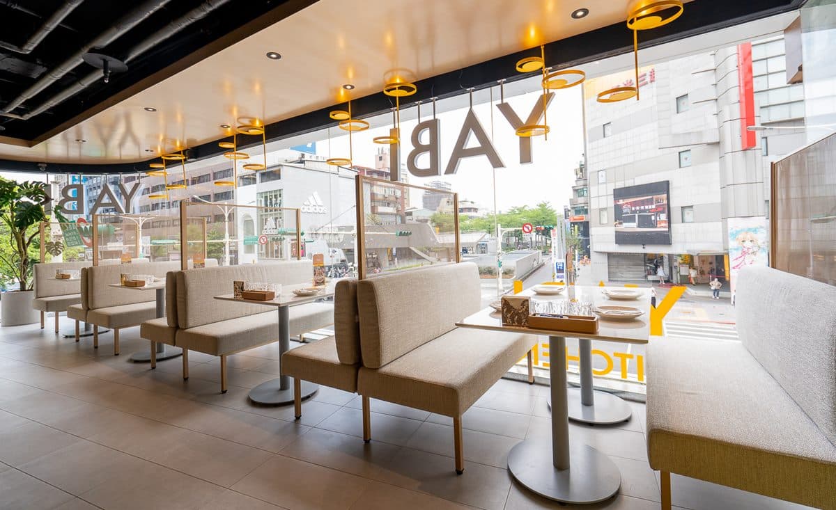 【新開店】YABI KITCHEN２號店進駐誠品南西！先吃酥炸綠咖哩椰香雞翅、烏龍氣泡飲