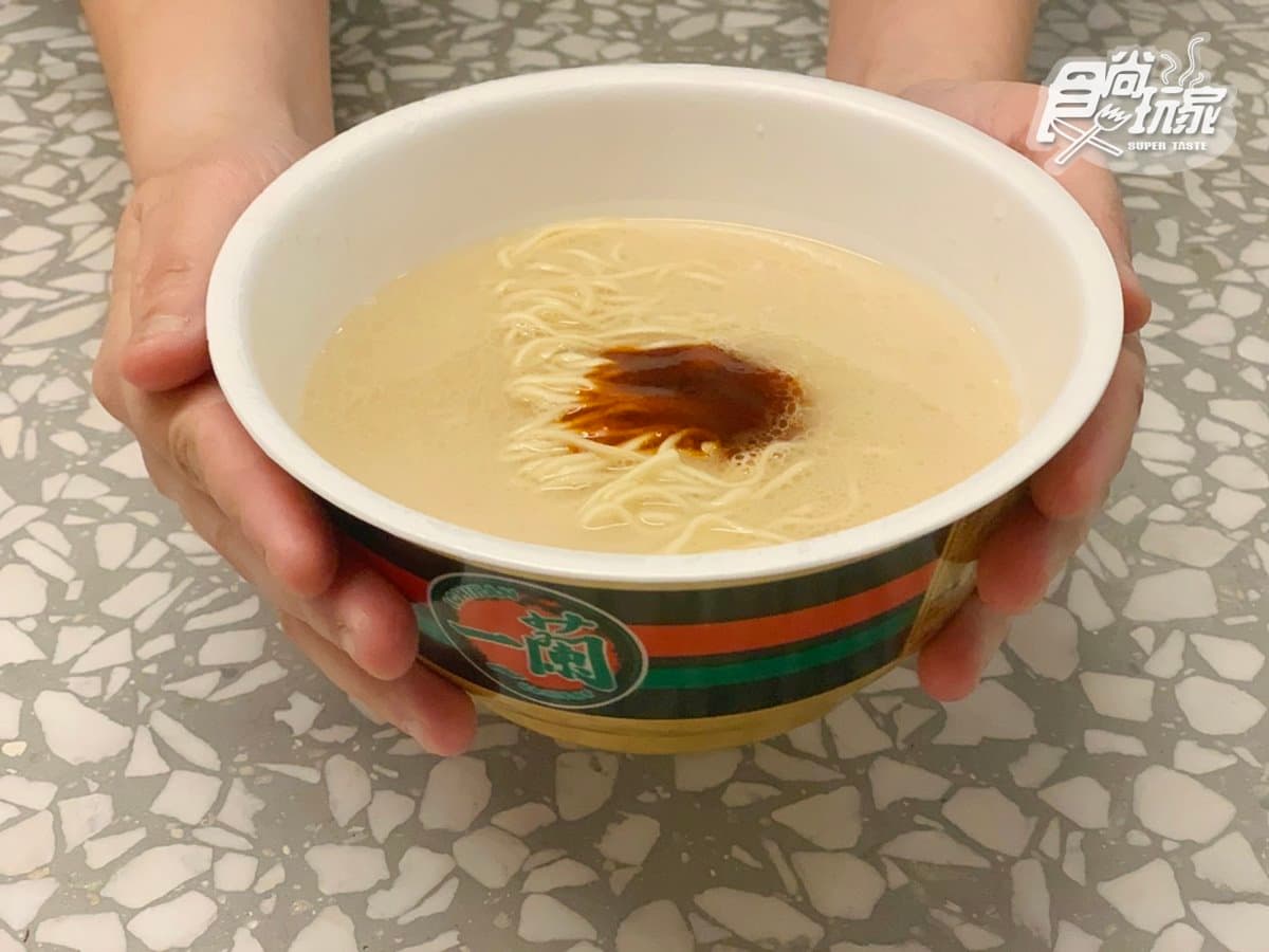 首度開賣泡麵啦！一蘭推「豚骨拉麵」泡麵，日本開賣２個月賣破100萬碗