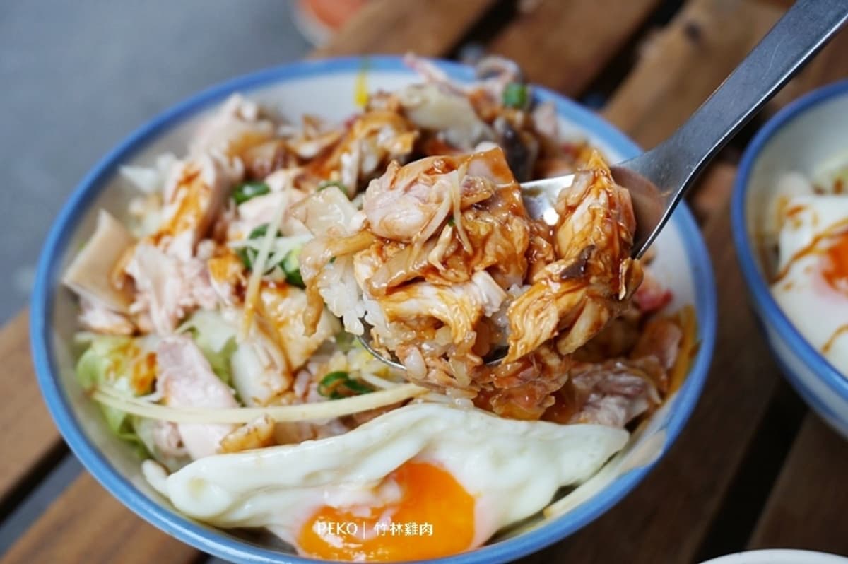 在地人也愛吃！超夯「銷魂雞肉飯」加量版更滿足，還有15元雞油飯很唰嘴