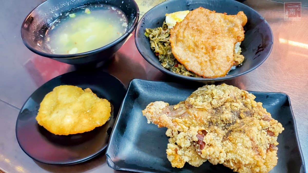 內行人點名！澎湖10大銅板價小吃：仙人掌韭菜盒、35元爆餡胡椒餅、天然五色冰