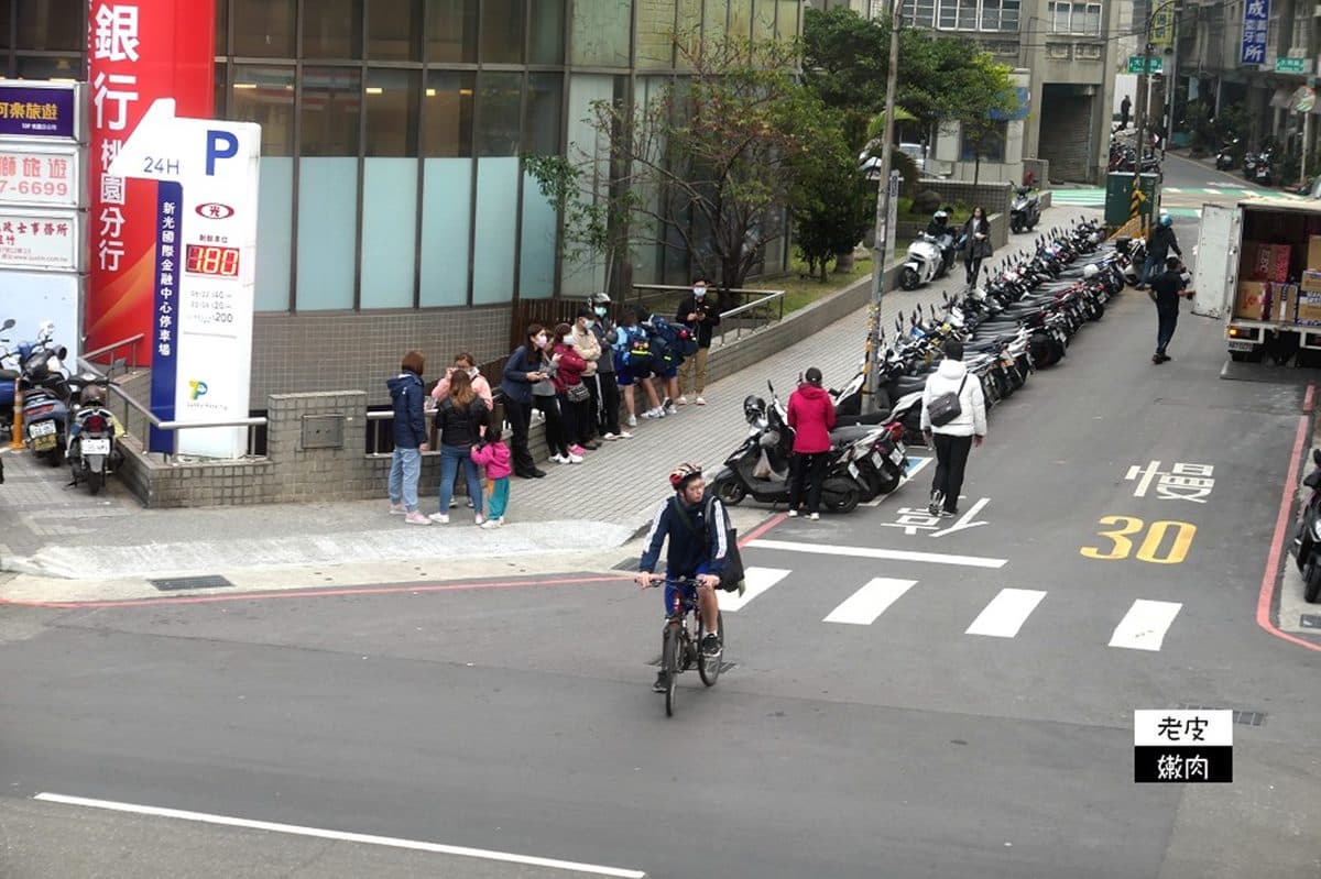 又臭又酥！每週只賣２小時神祕臭豆腐，外帶口感不減、必配老闆自製辣椒超提味