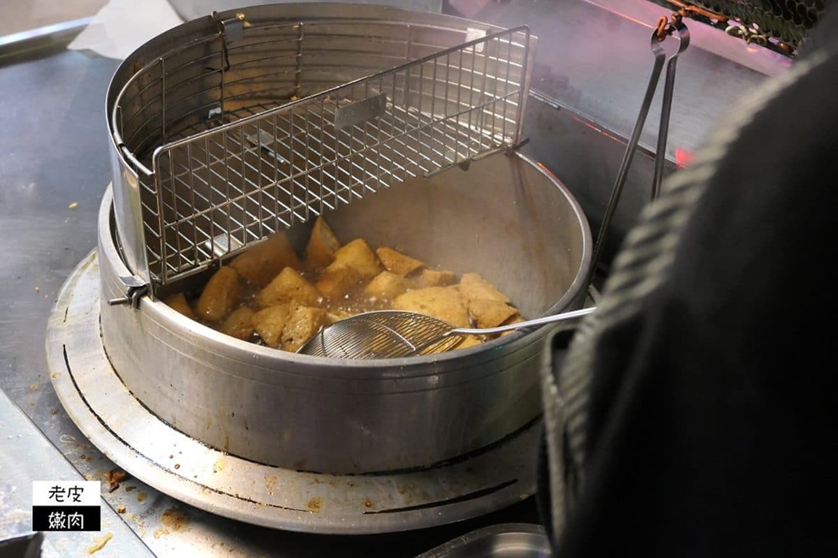 又臭又酥！每週只賣２小時神祕臭豆腐，外帶口感不減、必配老闆自製辣椒超提味