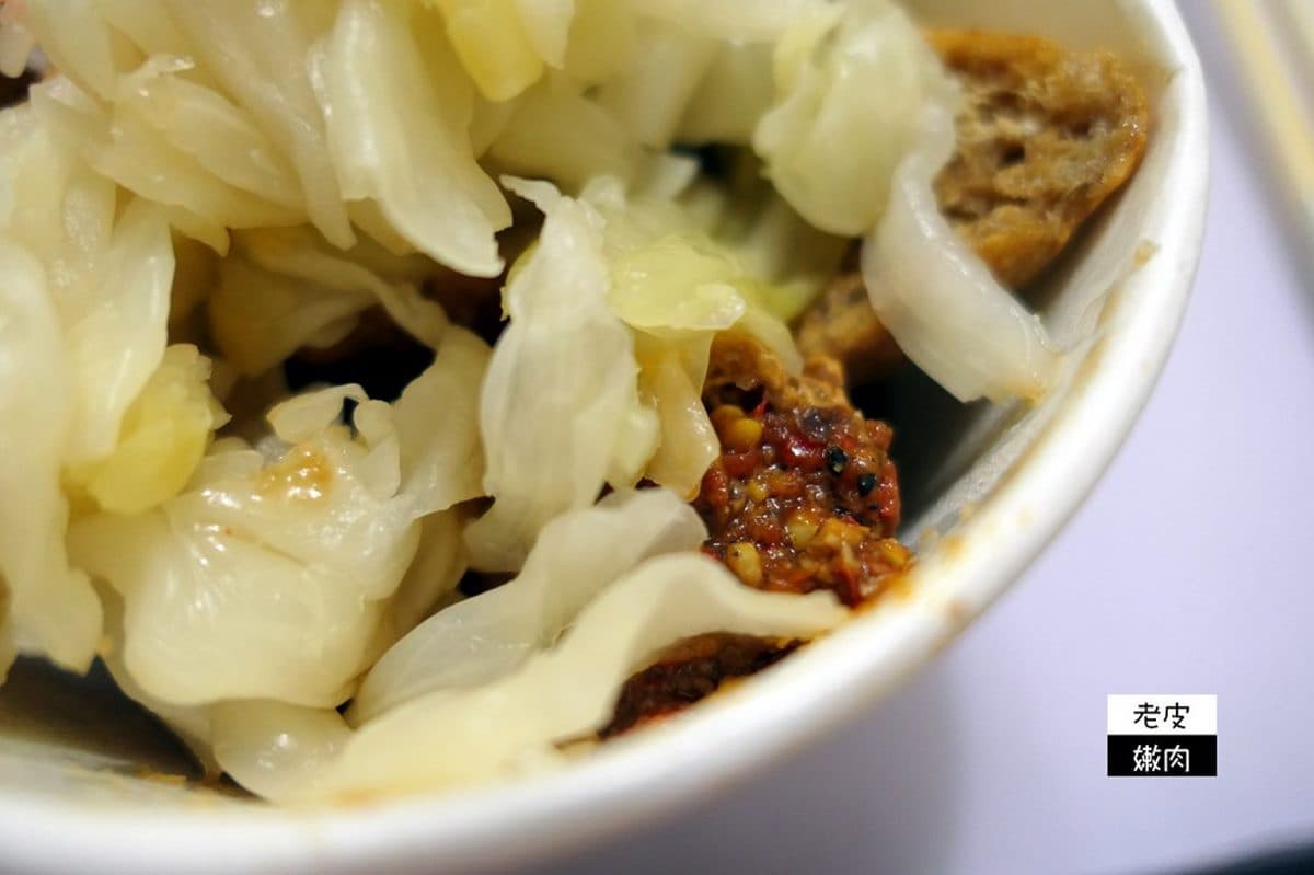 又臭又酥！每週只賣２小時神祕臭豆腐，外帶口感不減、必配老闆自製辣椒超提味