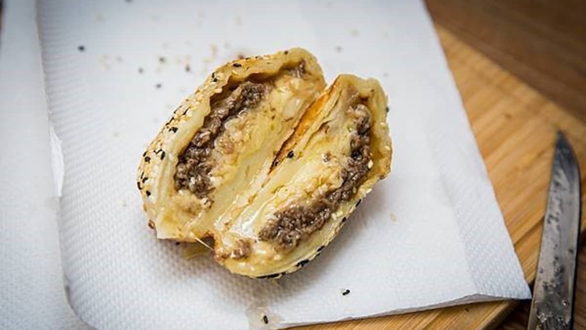 和現烤一樣酥!排隊胡椒餅宅配到家也好吃,必囤牽絲起司牛、多汁泡菜豬口味 和現烤一樣酥!排隊胡椒餅宅配到家也好吃,必囤牽絲起司牛、多汁泡菜豬口味
