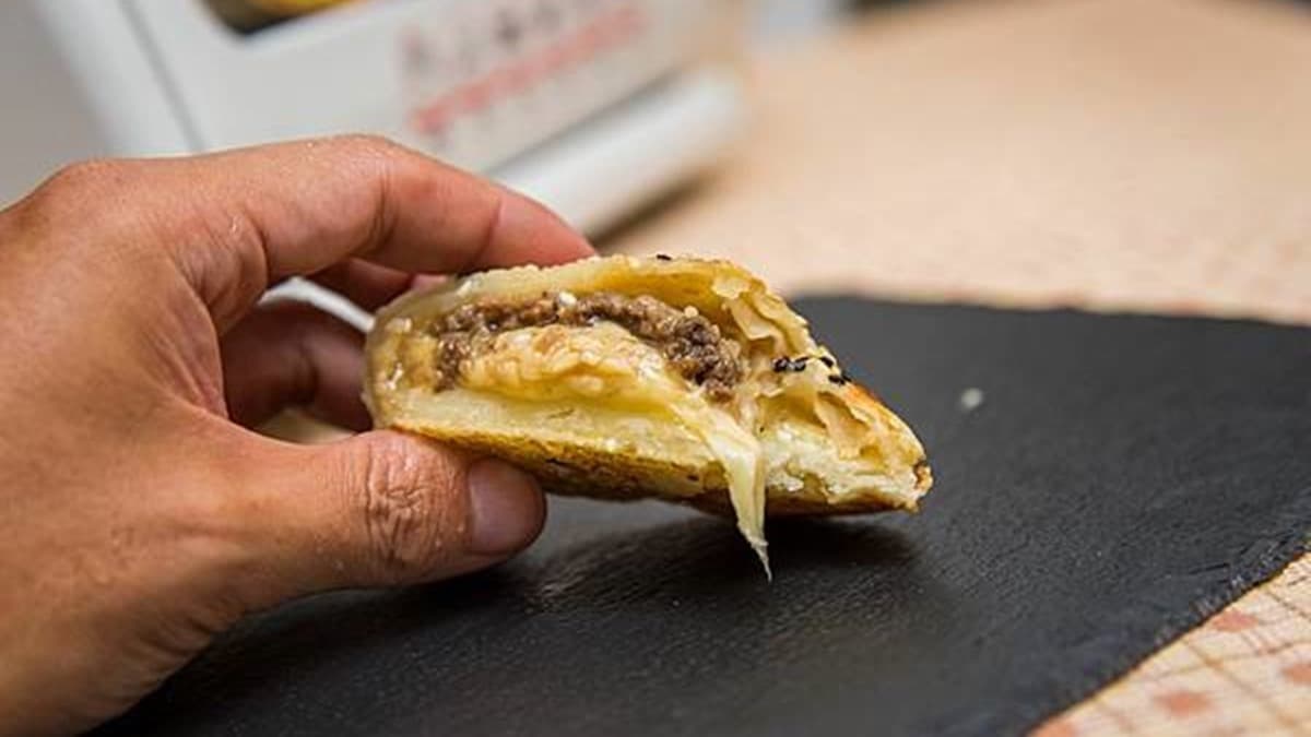 和現烤一樣酥!排隊胡椒餅宅配到家也好吃,必囤牽絲起司牛、多汁泡菜豬口味 和現烤一樣酥!排隊胡椒餅宅配到家也好吃,必囤牽絲起司牛、多汁泡菜豬口味