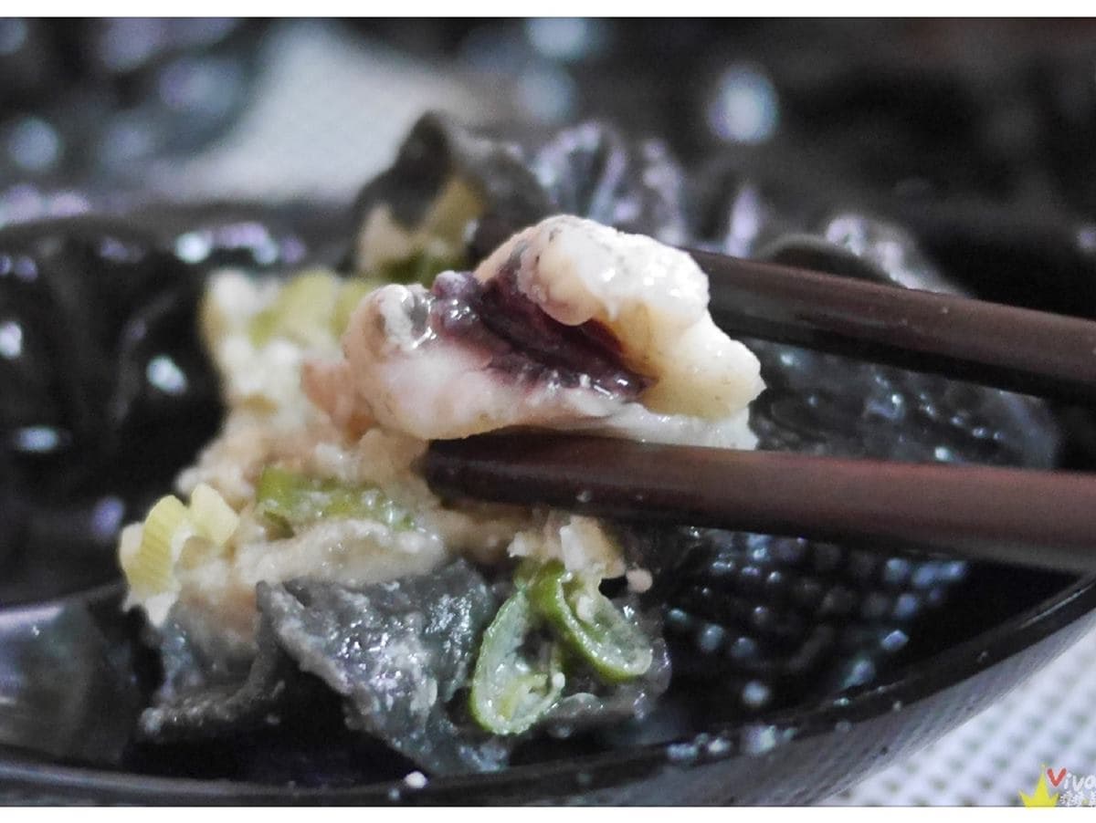 包進整隻天使紅蝦！苗栗浮誇系蒸餃外觀超吸睛，爆料三鮮湯麵也必點