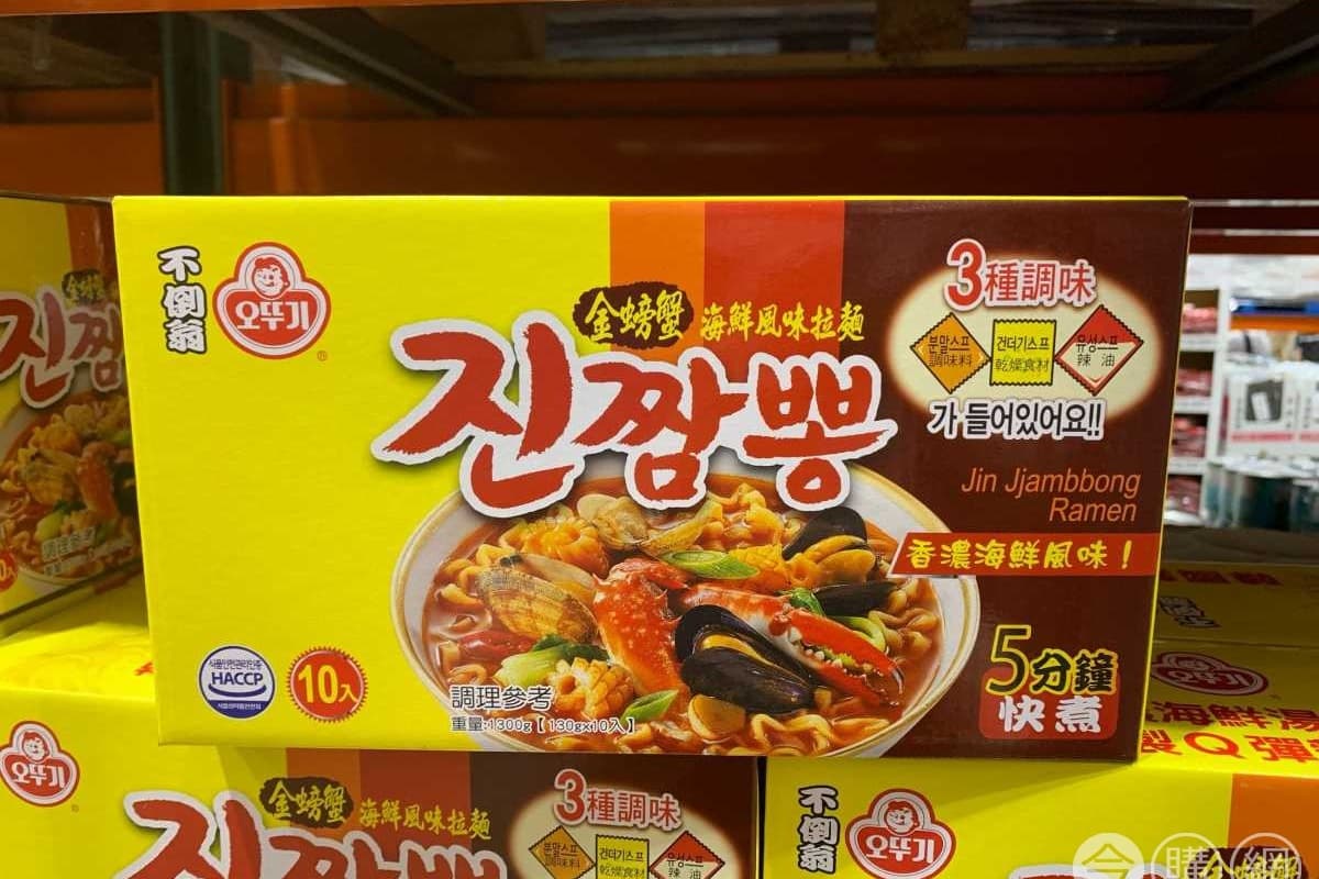 吃膩辛拉麵？好市多超夯「金螃蟹拉麵」被掃空，網曝「３種吃法」美味升級