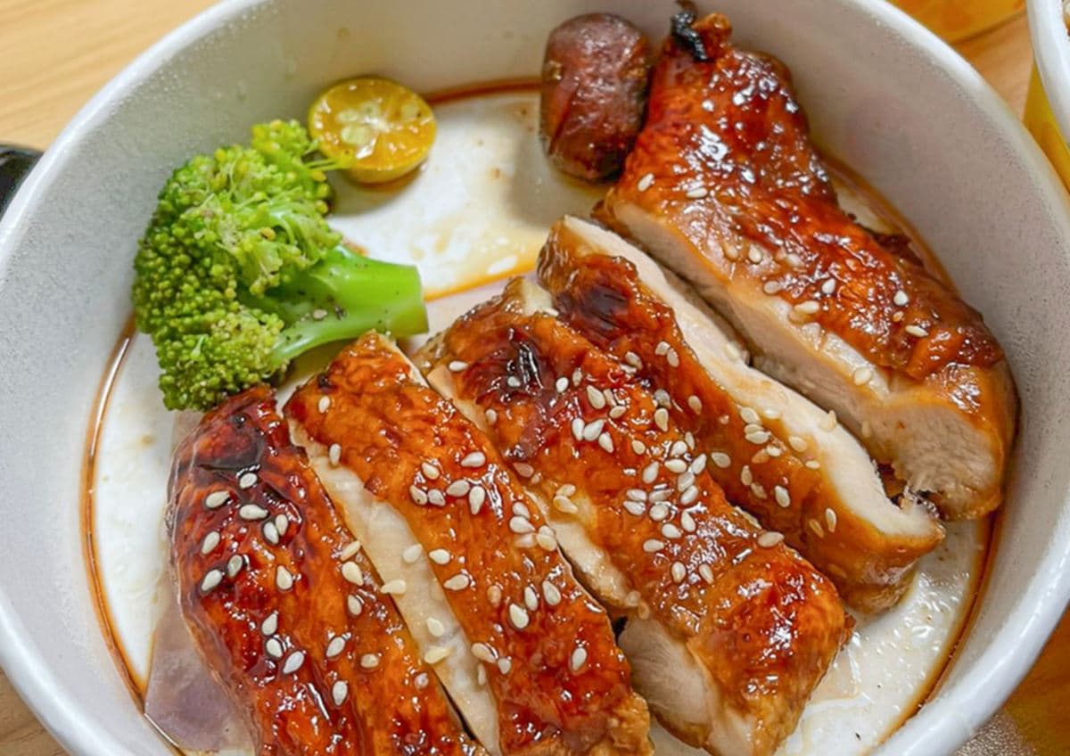 外帶不縮水！浮誇系丼飯１碗有２尾「酥炸魷魚」，南蠻地雞小朋友一吃就愛上