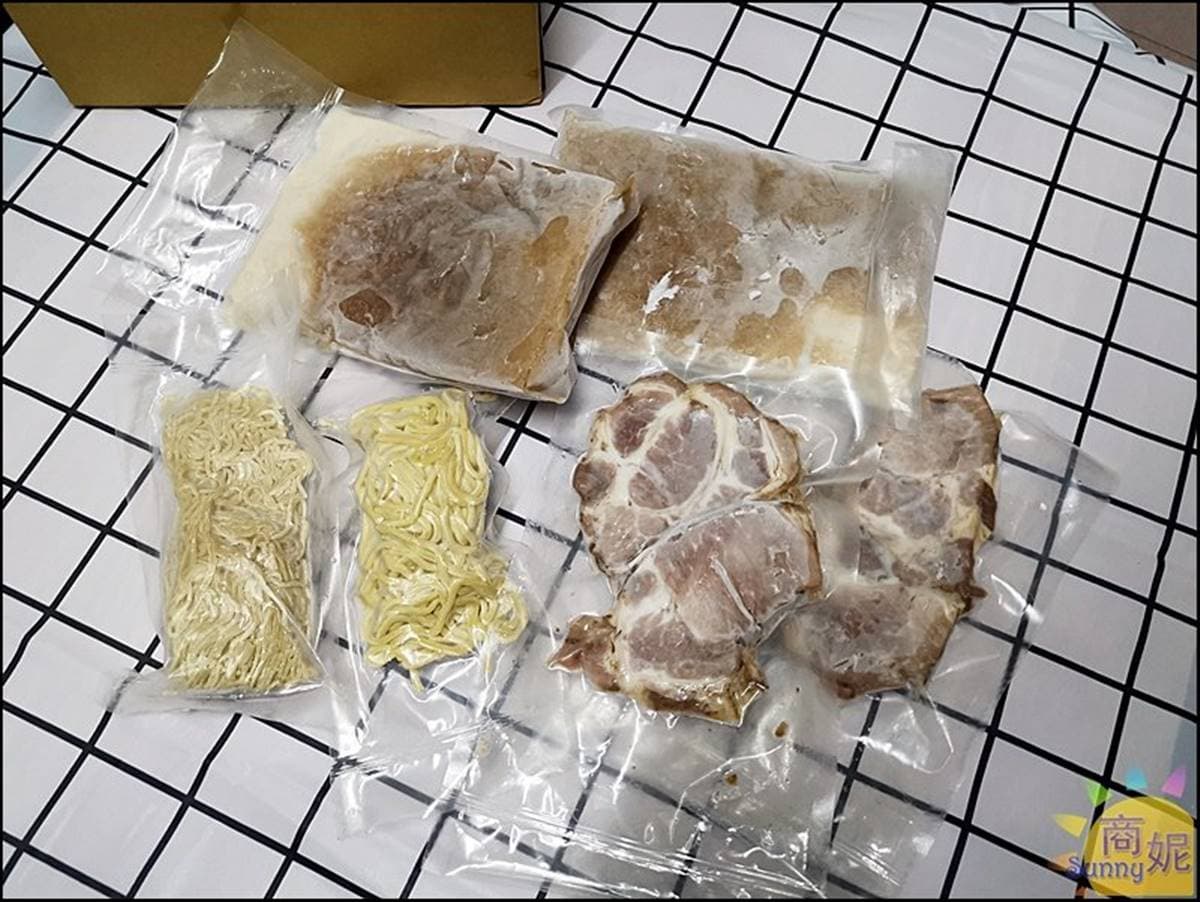 在家煮出4.9星美味！正宗福岡拉麵調理包得預購，神還原巨無霸叉燒、100%豬骨湯頭