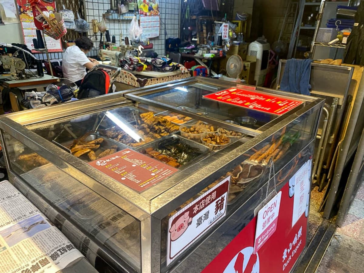消夜開吃！北中南６家超銷魂東山鴨頭：4.5星好評、飄香20年老店、１週只賣１天