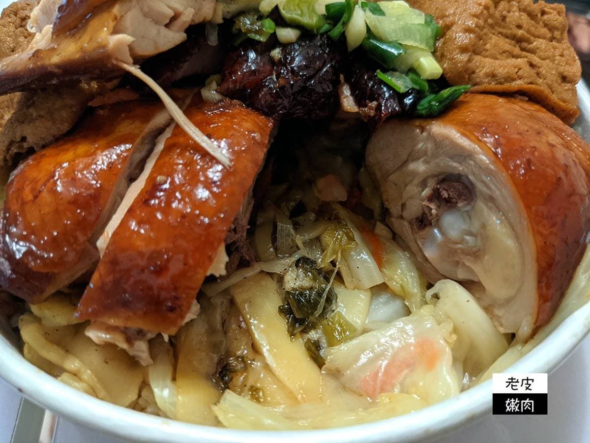 就是怕你吃不飽！高CP值「燒臘便當」塞滿巨大油雞腿，粉嫩叉燒一吃停不下