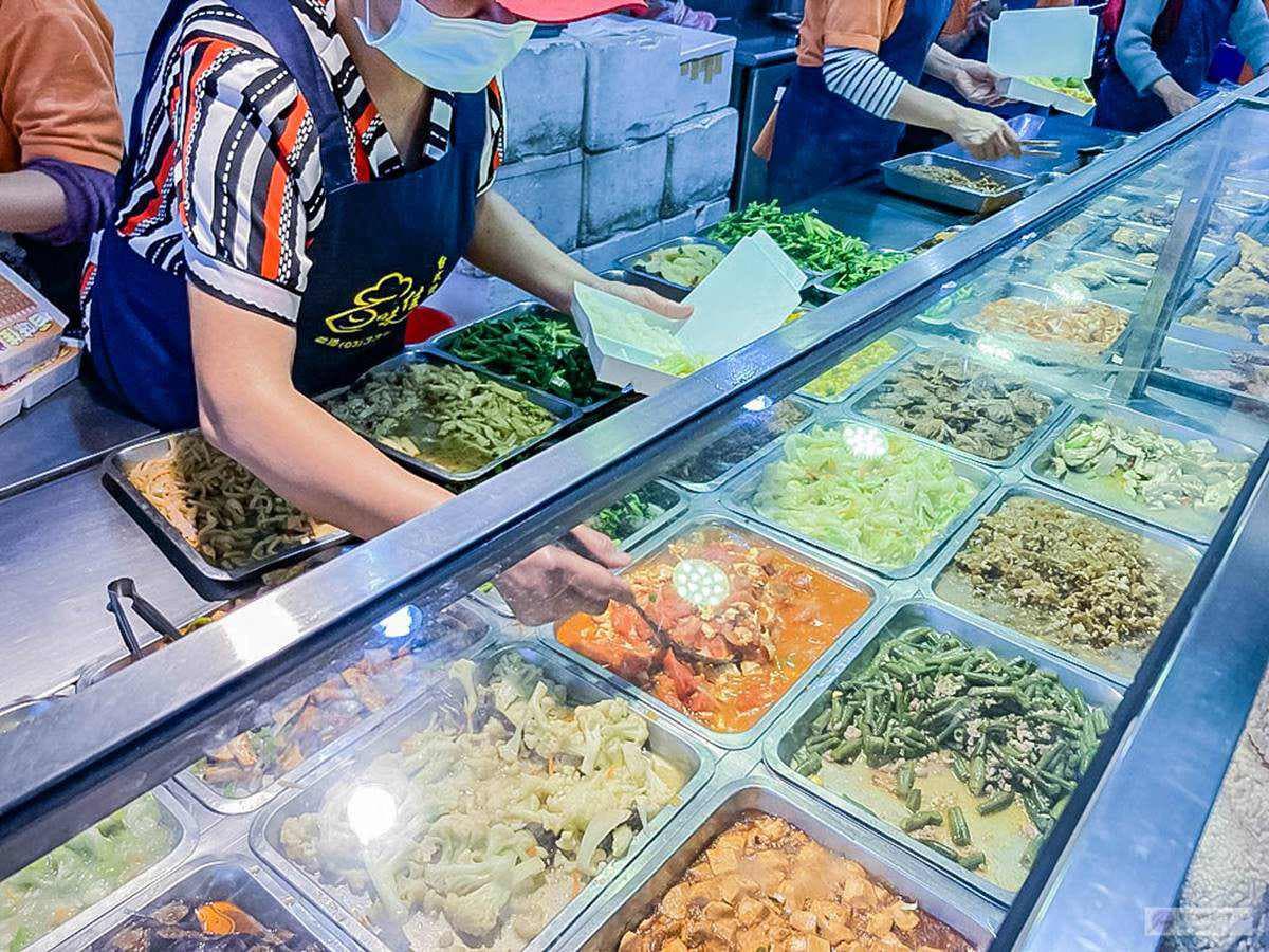 CP值超高！桃園６家百元大分量便當：４拼燒臘飯、50元排骨飯、多達18款主菜