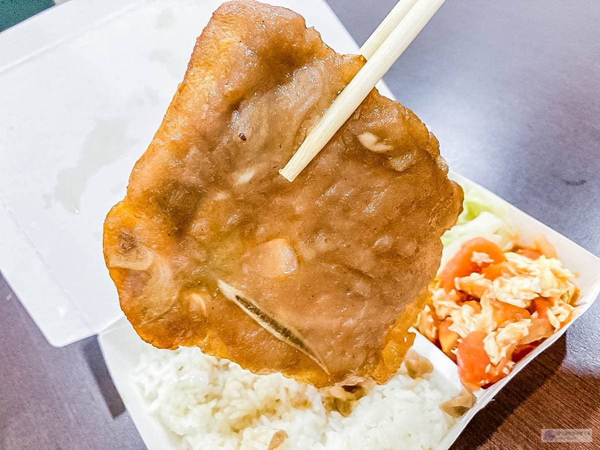 CP值超高！桃園６家百元大分量便當：４拼燒臘飯、50元排骨飯、多達18款主菜
