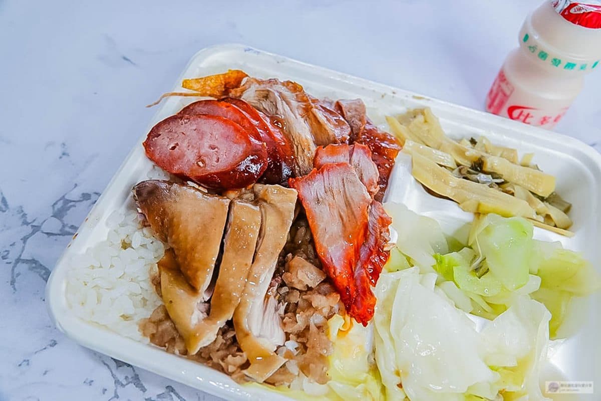 CP值超高！桃園６家百元大分量便當：４拼燒臘飯、50元排骨飯、多達18款主菜