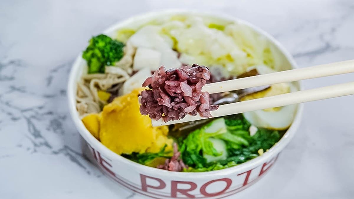CP值超高！桃園６家百元大分量便當：４拼燒臘飯、50元排骨飯、多達18款主菜