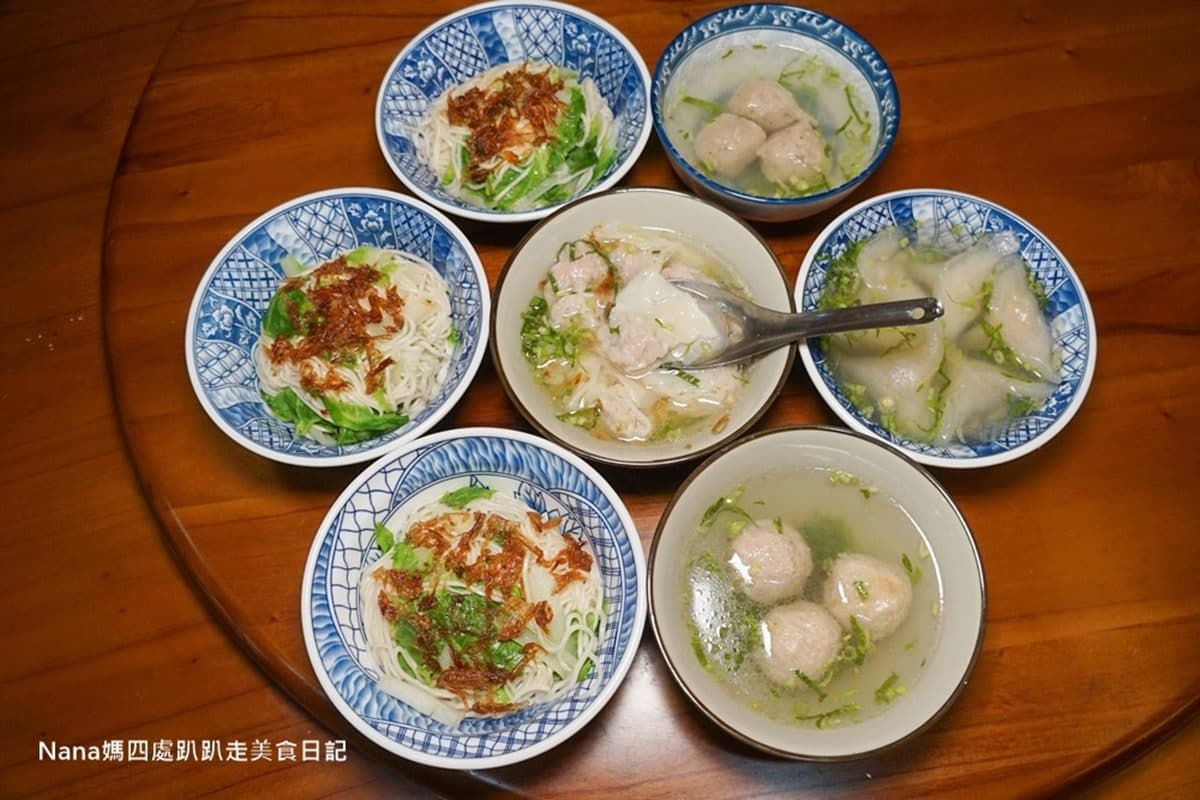 580元爽嗑１週！60年老攤「防疫箱」有５款純手工小吃，先嘗油蔥酥意麵、溫體豬餛飩