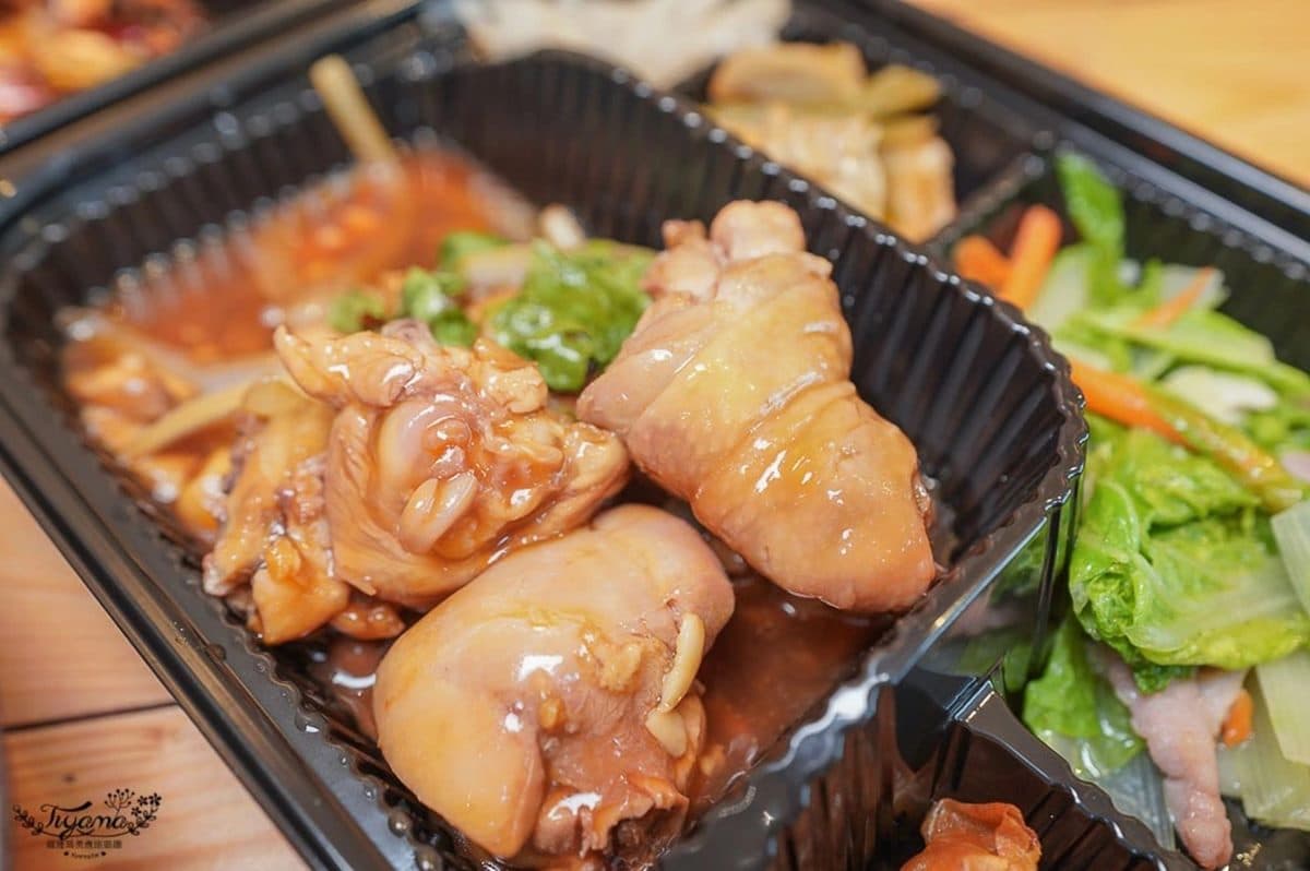 台日混搭！炊飯專賣店推「香Q釜鍋飯+台菜」餐盒，先嗑醬燒嫩雞、隱藏版「辣味燒蝦」