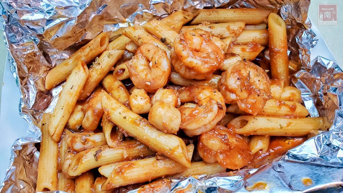 道地阿根廷料理！必吃招牌「牛肉漢堡」厚實又多汁，炸鱈魚淋「玉米濃湯白醬」香而不膩